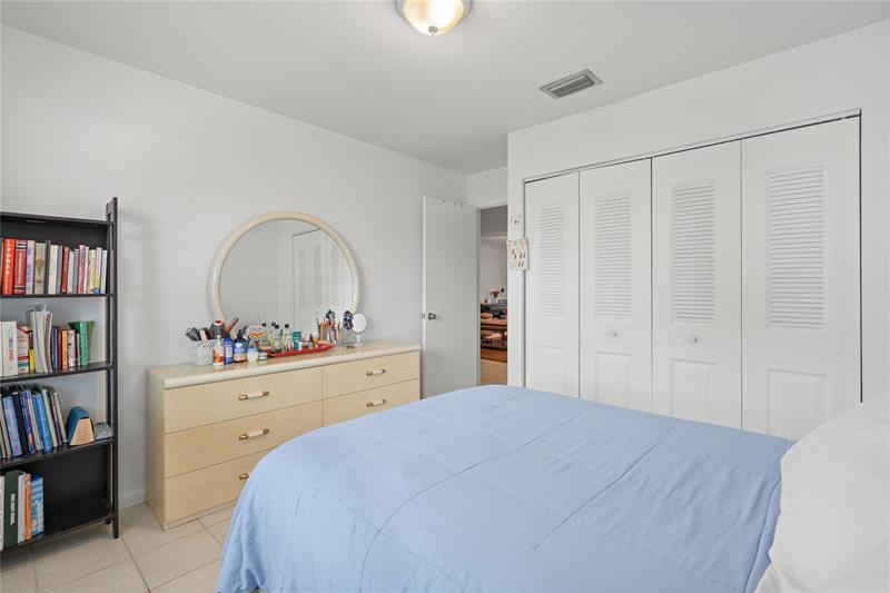 Image 9 of 20 For 331 36th Ave