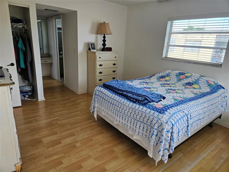 Image 14 of 40 For 200 Ashbury Rd  301