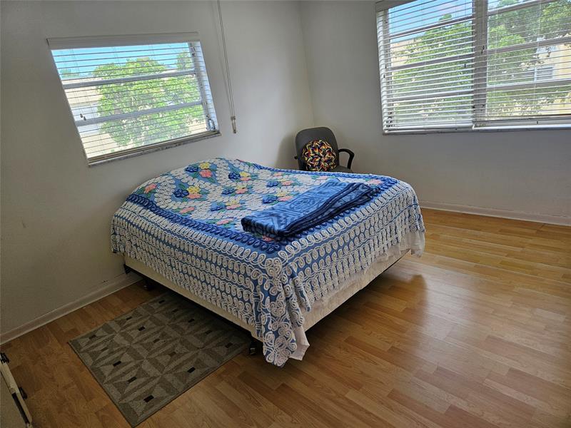 Image 15 of 40 For 200 Ashbury Rd  301