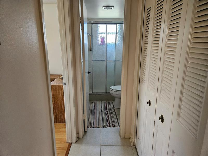 Image 18 of 40 For 200 Ashbury Rd  301