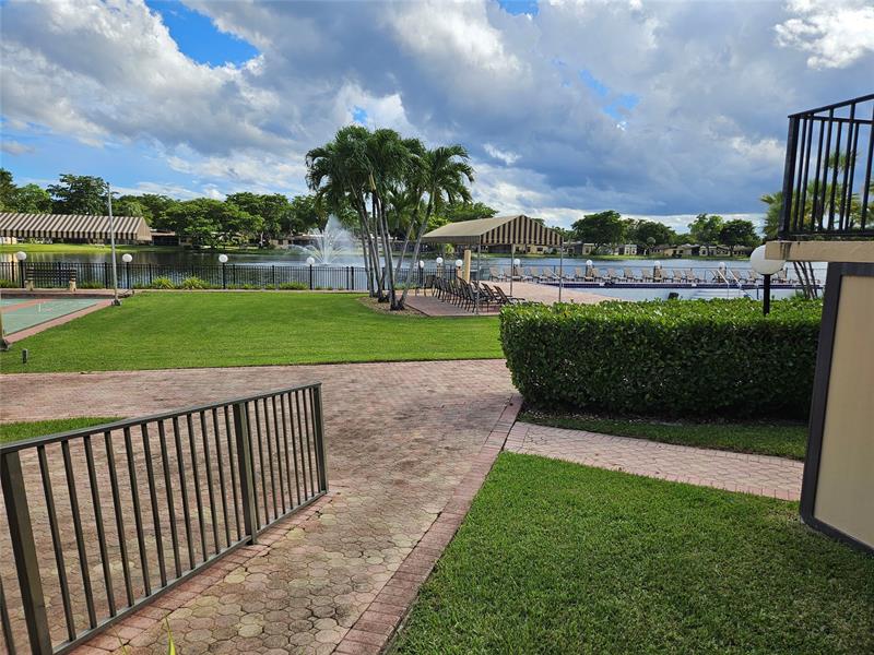 Image 20 of 40 For 200 Ashbury Rd  301