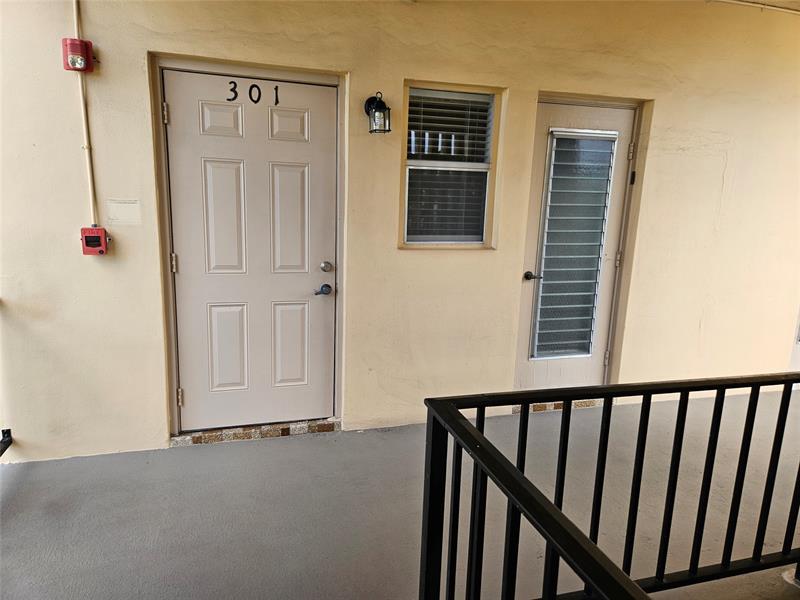 Image 23 of 40 For 200 Ashbury Rd  301