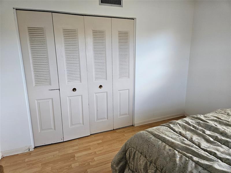 Image 32 of 40 For 200 Ashbury Rd  301