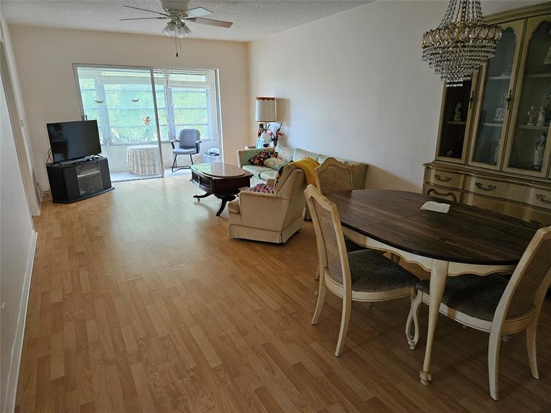 Image 7 of 40 For 200 Ashbury Rd  301