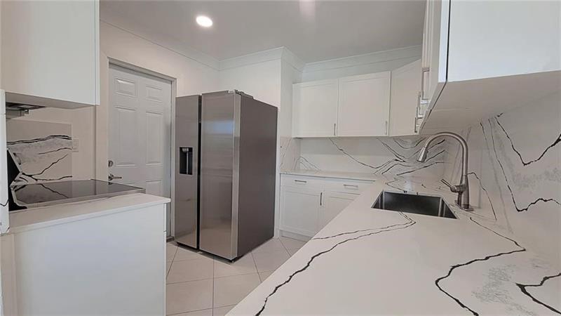 Image 13 of 31 For 266 42nd St  