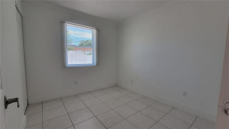 Image 15 of 31 For 266 42nd St  