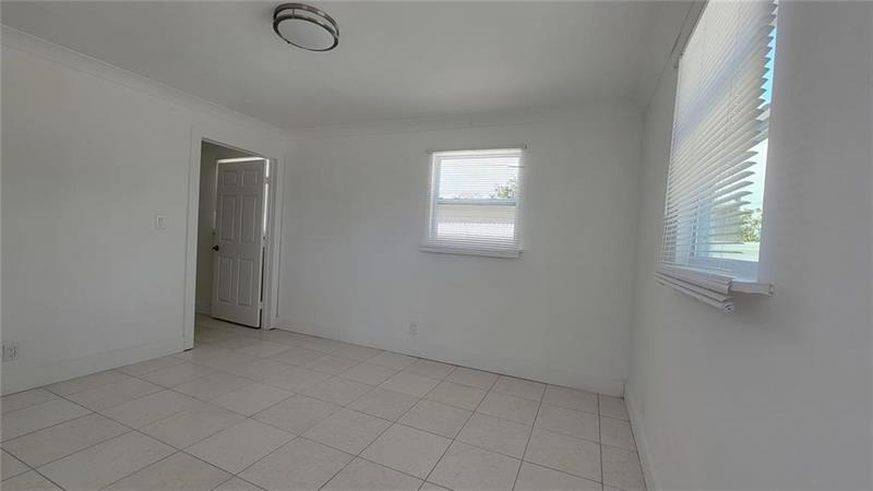 Image 18 of 31 For 266 42nd St  