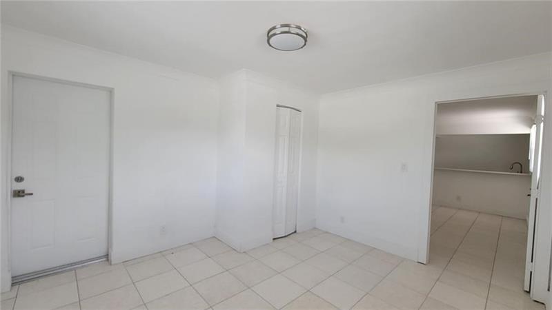 Image 19 of 31 For 266 42nd St  