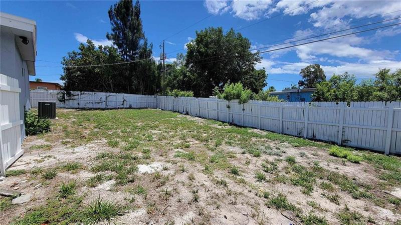 Image 25 of 31 For 266 42nd St  