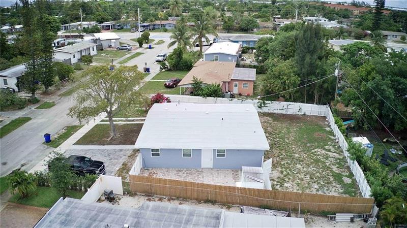 Image 8 of 31 For 266 42nd St  