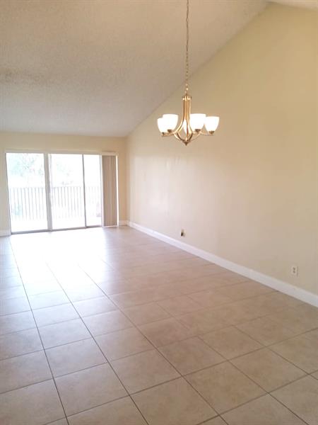 Image 15 of 28 For 1055 Coral Club Dr  1055