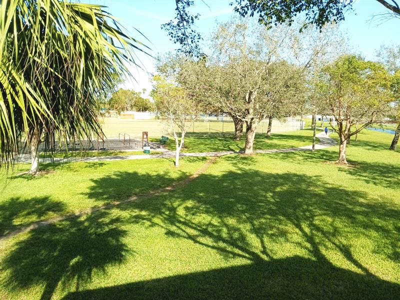 Image 28 of 28 For 1055 Coral Club Dr  1055