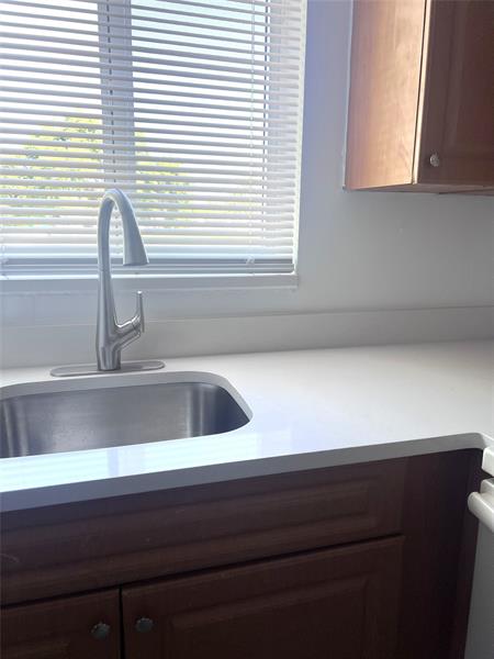 Image 12 of 20 For 915 22nd Ave  7