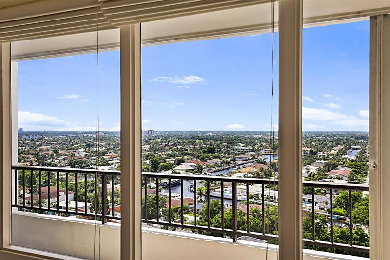 Image 13 of 37 For 4280 Galt Ocean Dr  15e