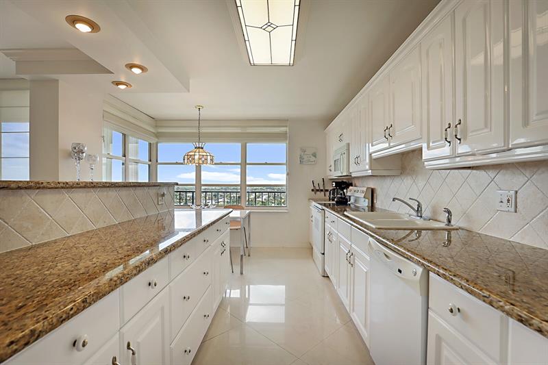Image 16 of 37 For 4280 Galt Ocean Dr  15e