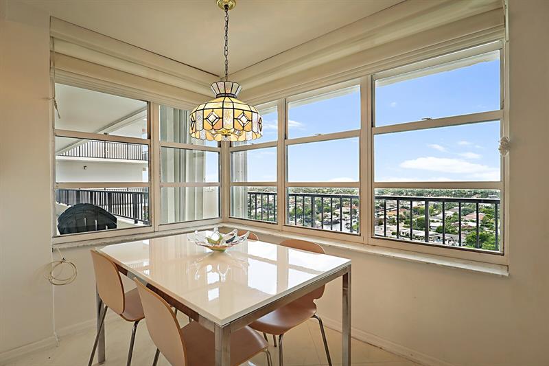 Image 20 of 37 For 4280 Galt Ocean Dr  15e