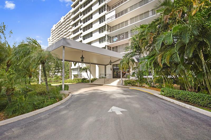Image 3 of 37 For 4280 Galt Ocean Dr  15e
