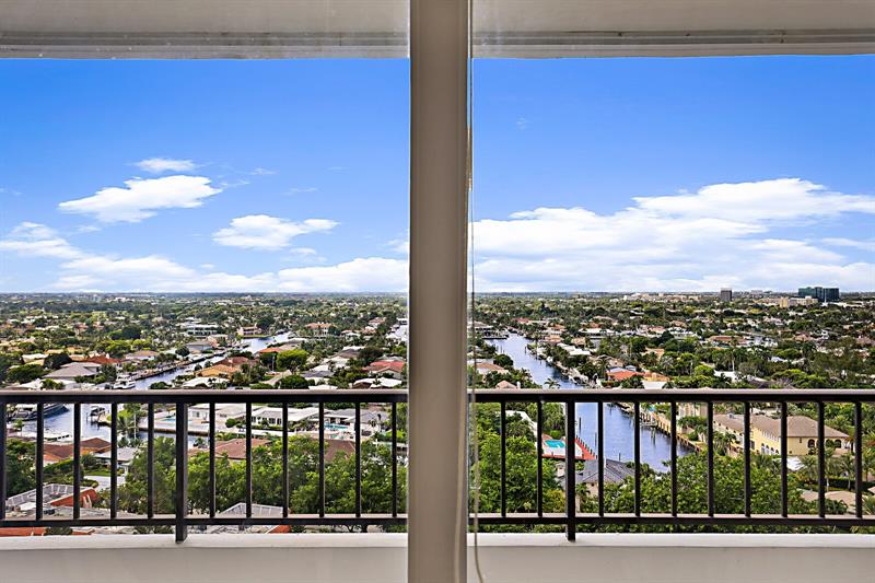 Image 31 of 37 For 4280 Galt Ocean Dr  15e
