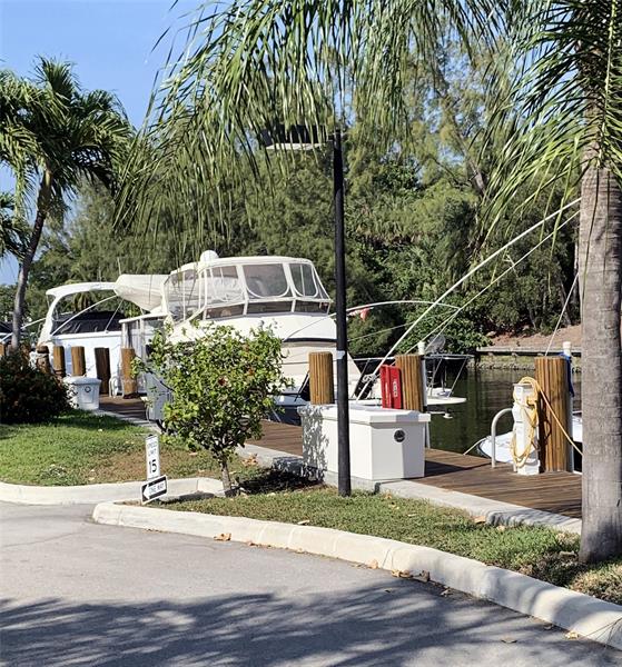 Image 39 of 43 For 6369 Bay Club Dr  1