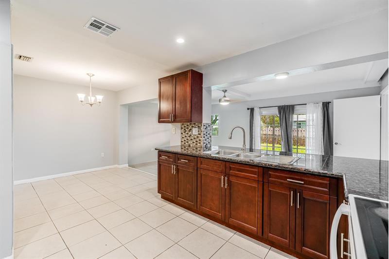 Image 15 of 26 For 6391 Park St