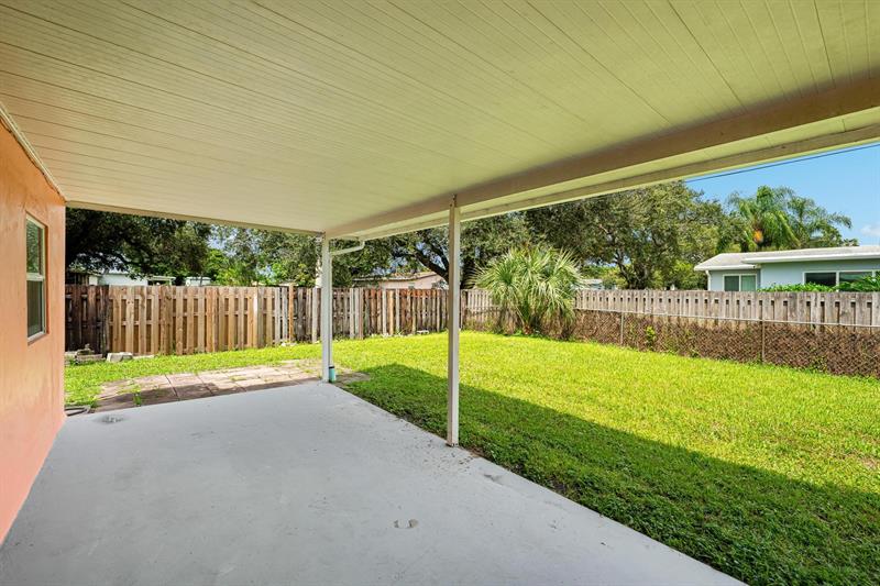 Image 9 of 26 For 6391 Park St