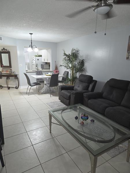 Image 8 of 16 For 116 Lake Emerald Dr  109