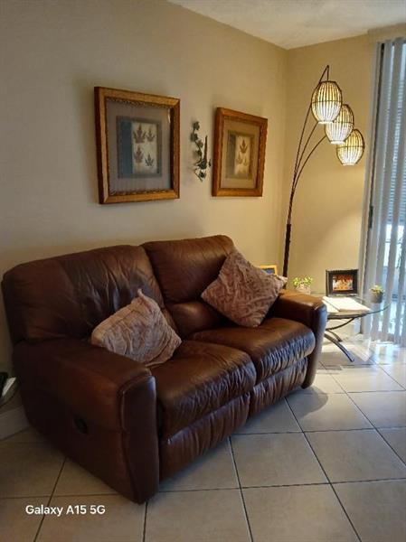 Image 3 of 18 For 8300 Sunrise Lakes Blvd  104