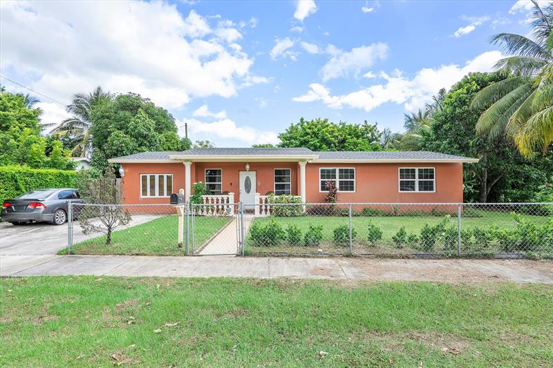 Details for 19351 1st Ct, Miami, FL 33179
