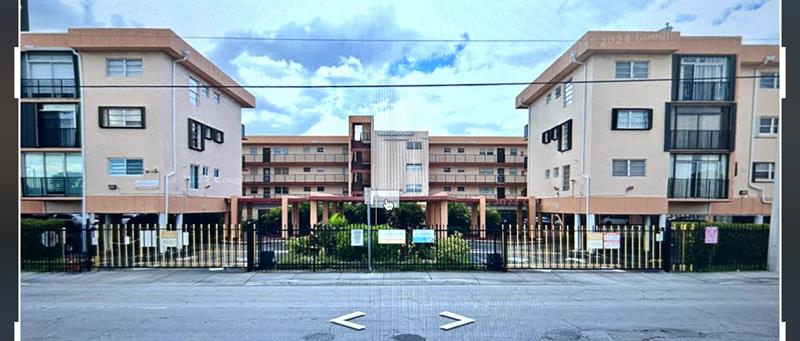 Image 2 of 18 For 1855 60th St  325