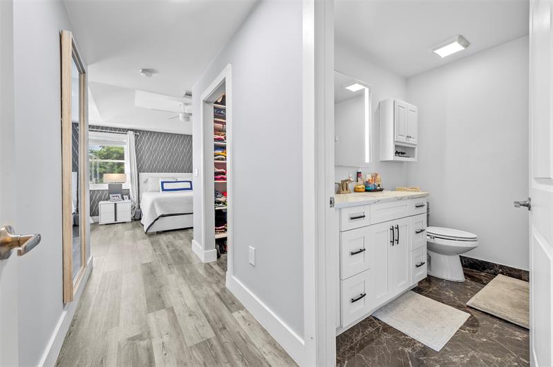 Image 29 of 59 For 4121 Eastridge Cir