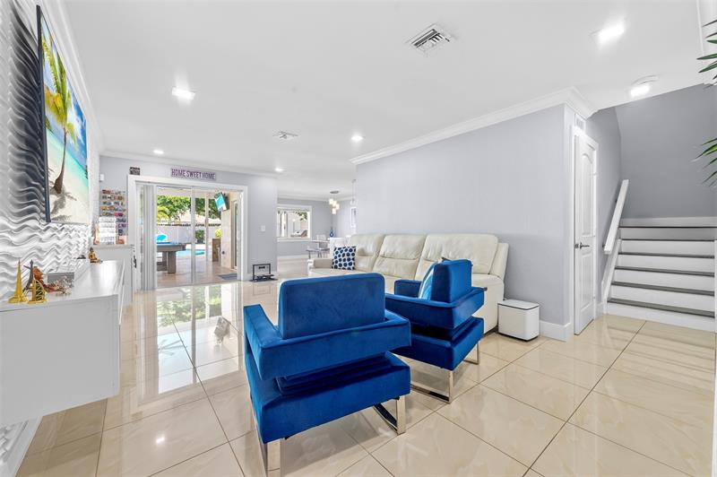 Image 7 of 59 For 4121 Eastridge Cir
