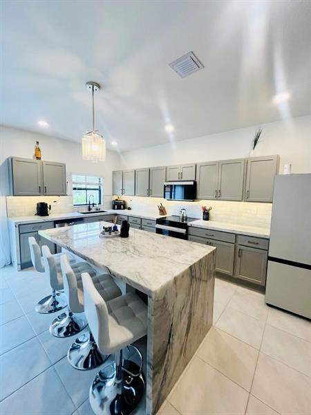 Details for 884 3rd Ter  , Pompano Beach, FL 33060