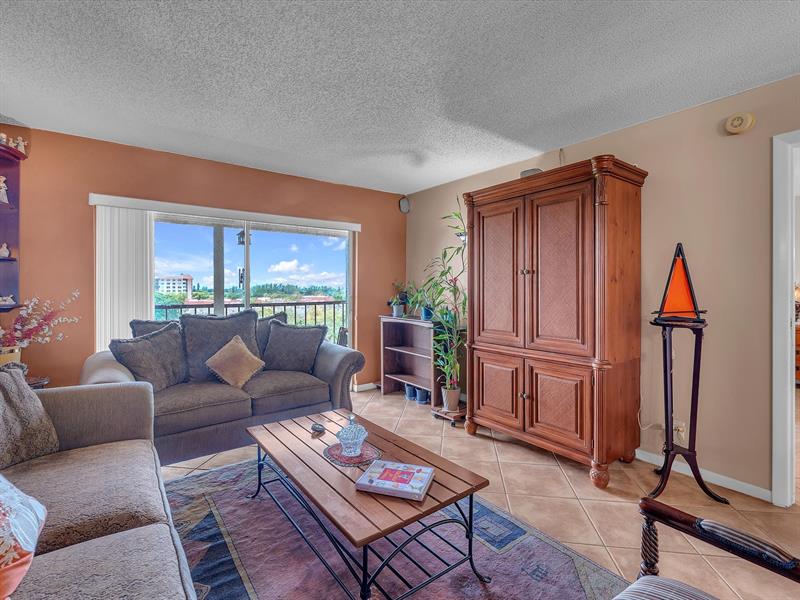 Details for 5860 44th St  804, Lauderhill, FL 33319