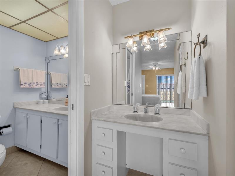 Image 15 of 28 For 5860 44th St  804