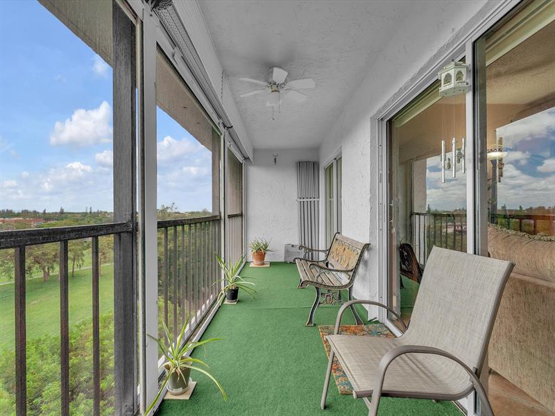 Image 22 of 28 For 5860 44th St  804