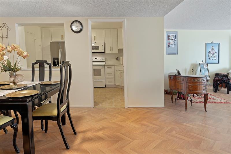 Image 10 of 64 For 4020 Galt Ocean Dr  1004