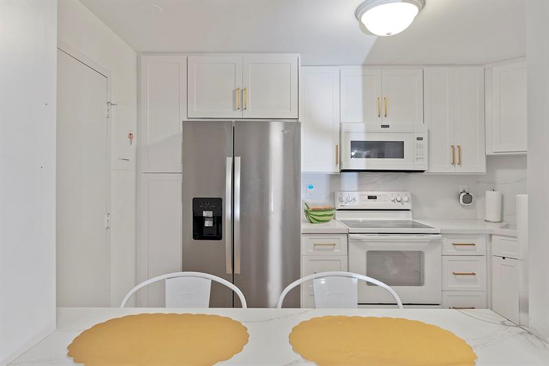 Image 12 of 64 For 4020 Galt Ocean Dr  1004