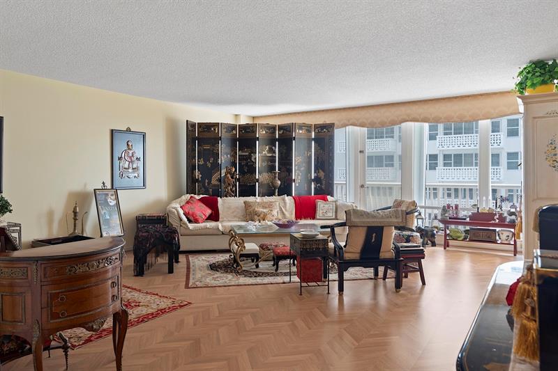 Image 17 of 64 For 4020 Galt Ocean Dr  1004