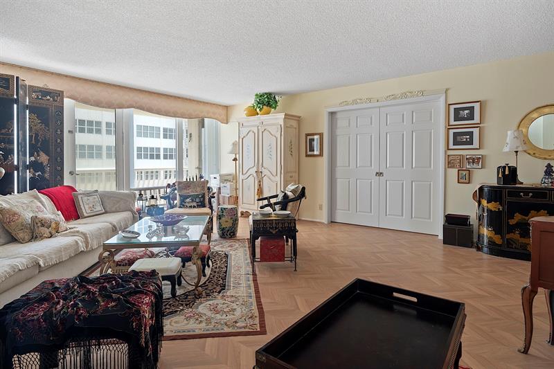 Image 19 of 64 For 4020 Galt Ocean Dr  1004