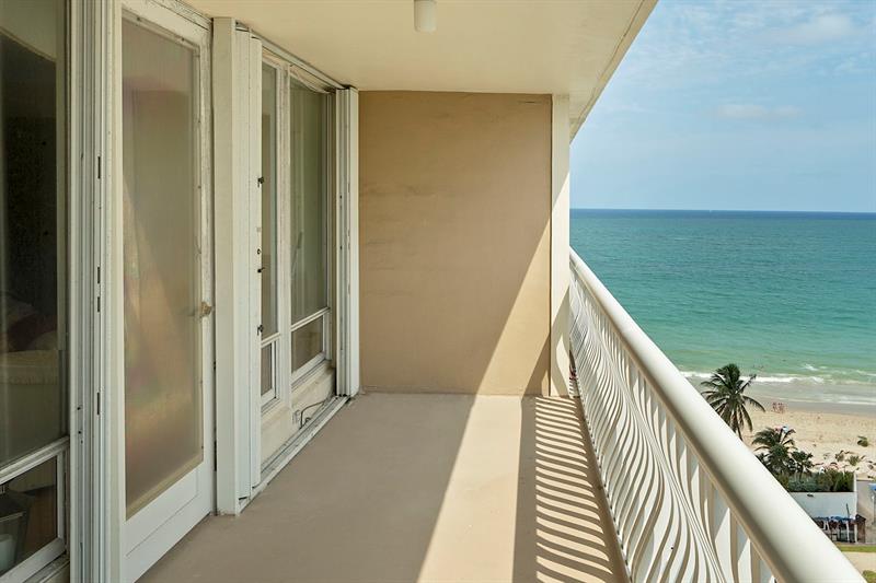 Image 29 of 64 For 4020 Galt Ocean Dr  1004
