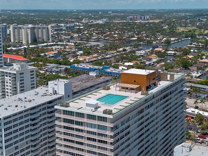 Image 50 of 64 For 4020 Galt Ocean Dr  1004