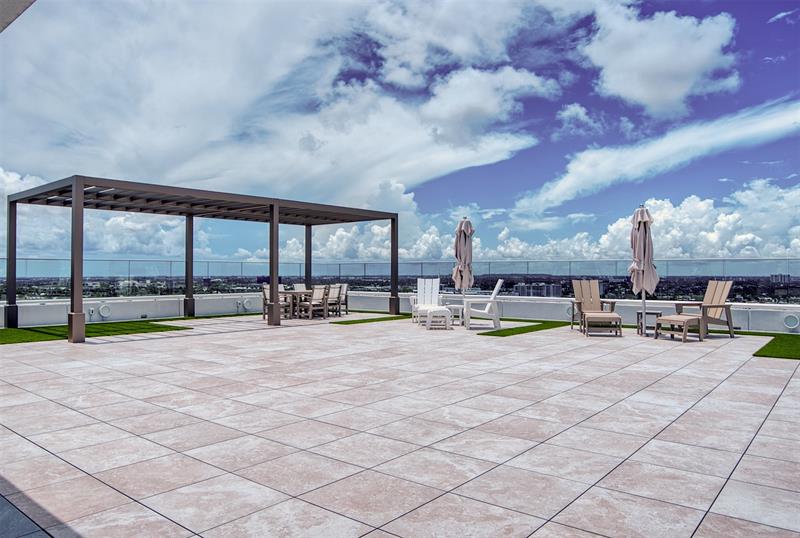 Image 60 of 64 For 4020 Galt Ocean Dr  1004