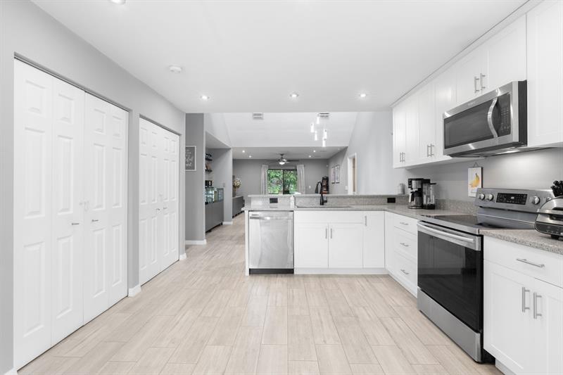 Image 2 of 30 For 9941 16th St  -