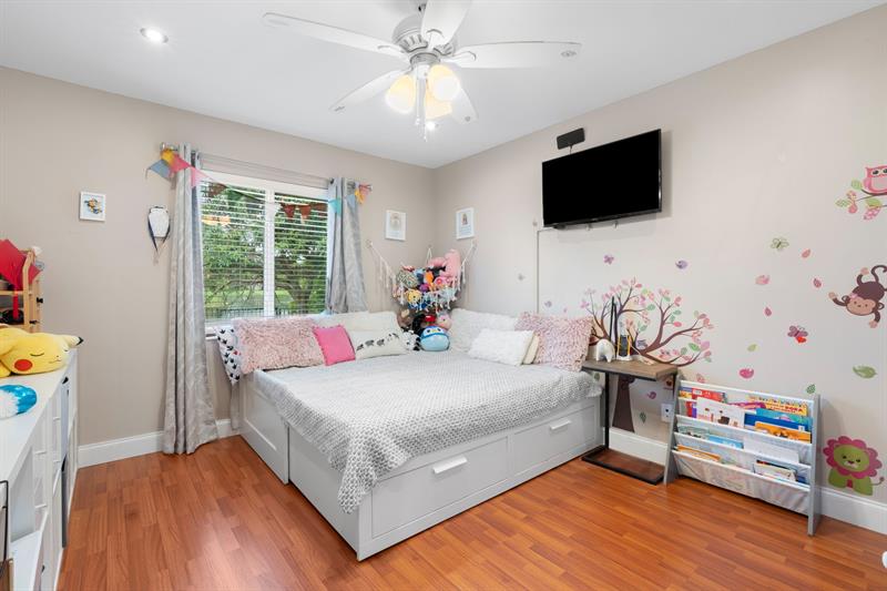 Image 21 of 30 For 9941 16th St  -
