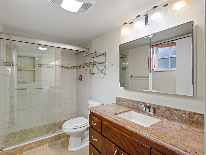 Image 15 of 24 For 7556 Stirling Rd  124