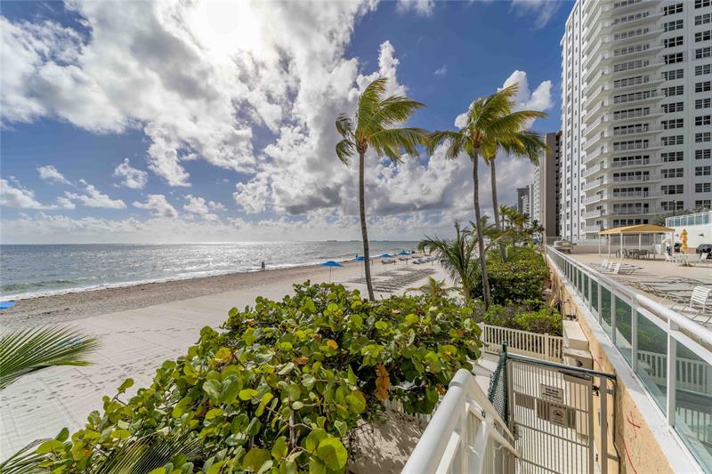 Image 5 of 38 For 3900 Galt Ocean Dr  415