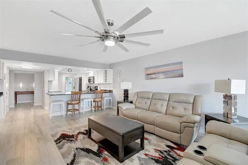Image 17 of 36 For 3000 48th Ct  101