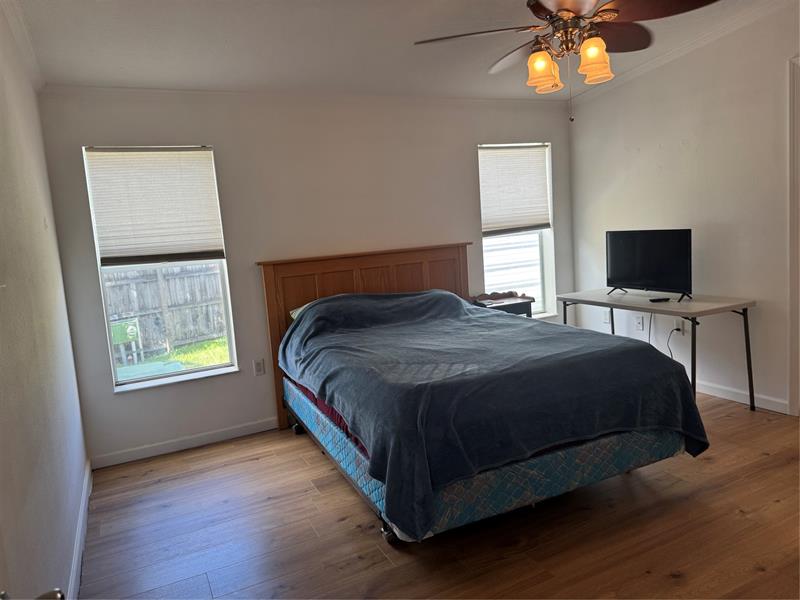 Image 11 of 38 For 21861 2nd Ct