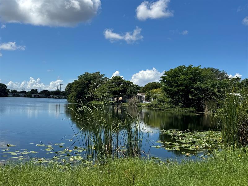 Image 36 of 38 For 21861 2nd Ct