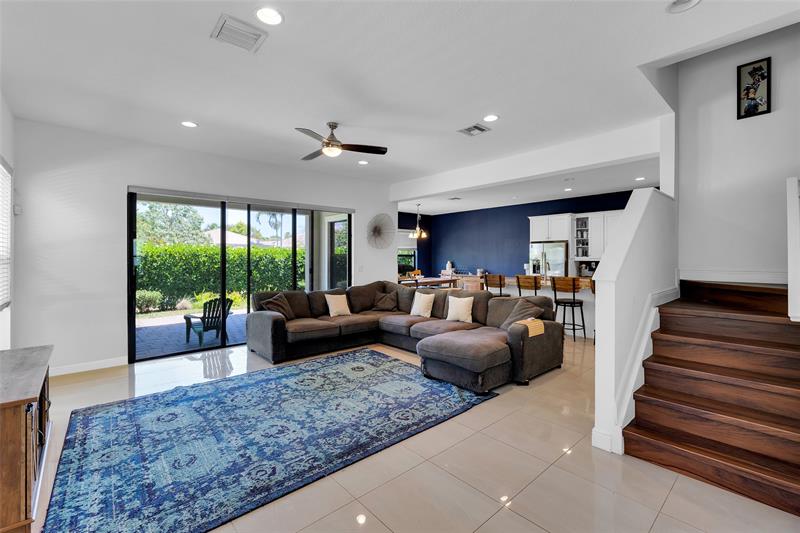 Image 10 of 43 For 8835 37th Dr